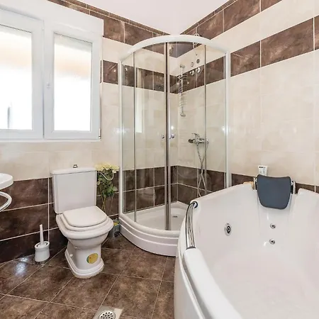 Stunning In With Sauna * Trbounje