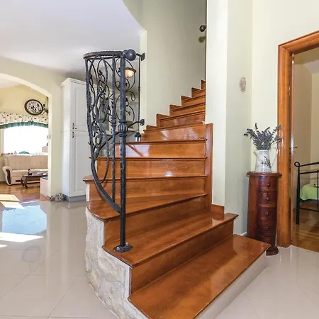 Stunning In With Sauna * Trbounje