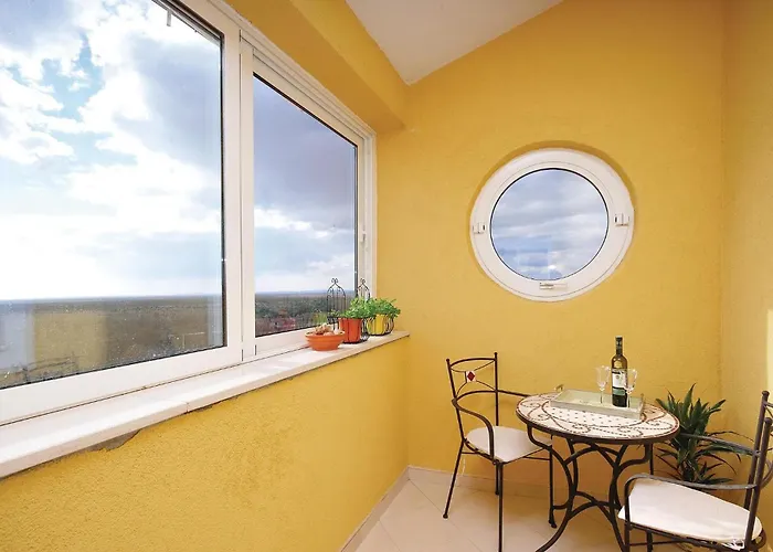 別荘 Stunning In With Sauna Trbounje