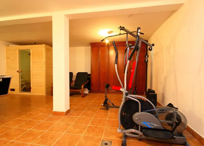 別荘 Stunning In With Sauna Trbounje